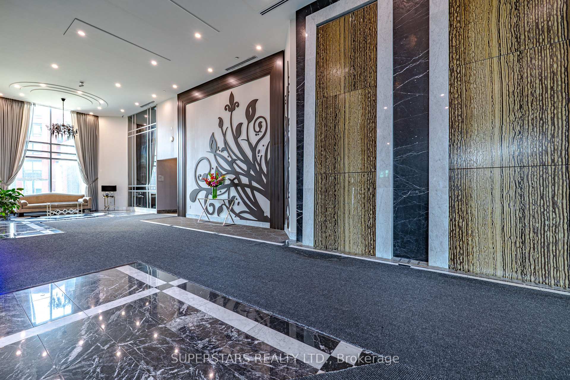 Photo 14 of Unit 318, 7608 Yonge Street, Vaughan, Crestwood-Springfarm-Yorkhill — HOMEH
