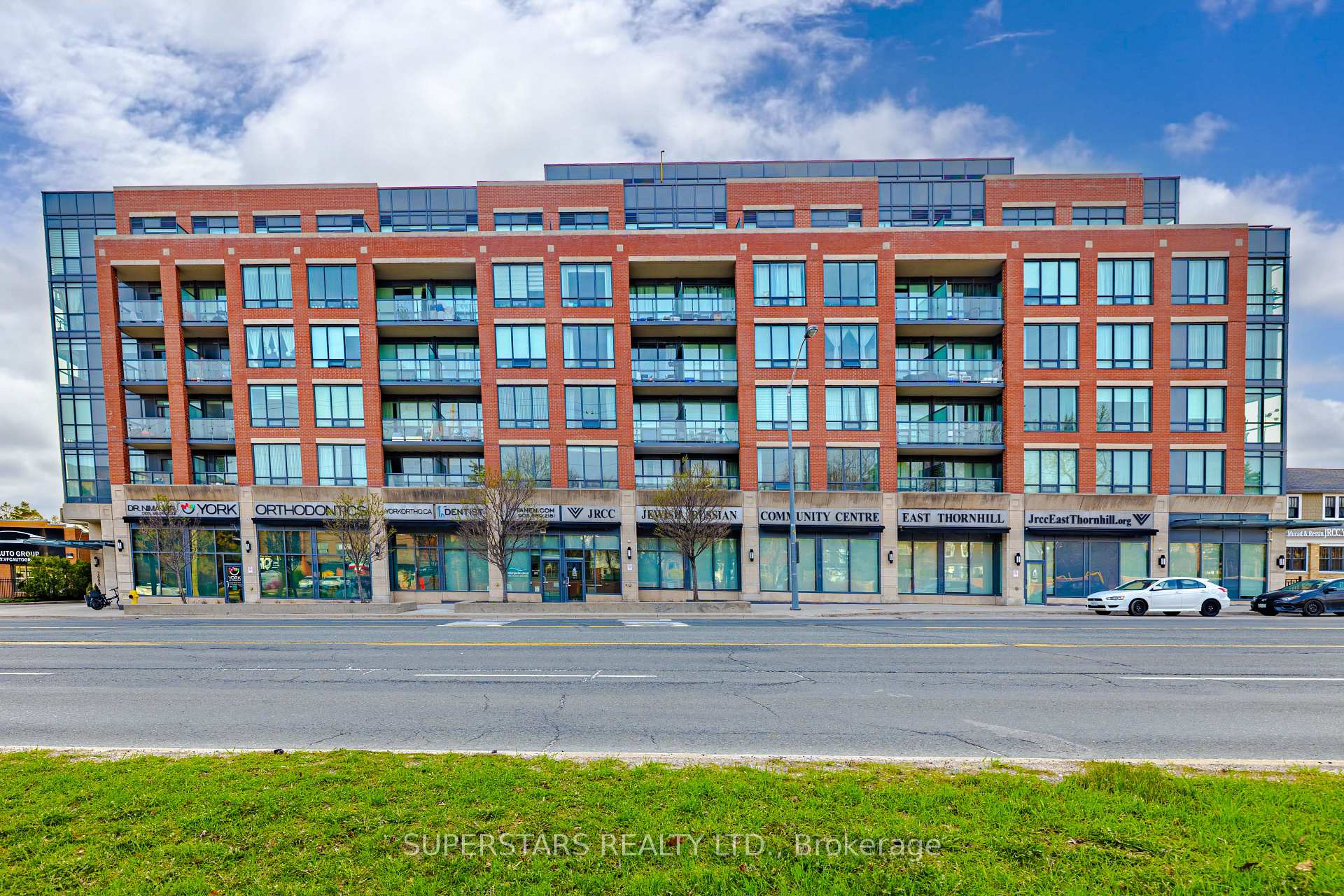 Photo 17 of Unit 318, 7608 Yonge Street, Vaughan, Crestwood-Springfarm-Yorkhill — HOMEH