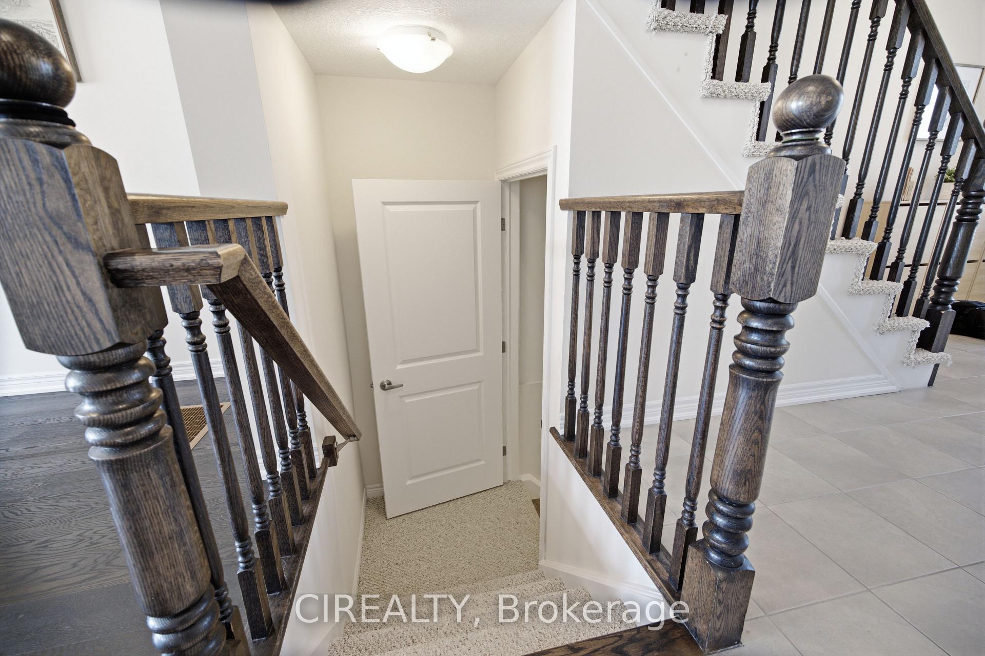 Photo 25 of 3352 Stalybridge Road, Oakville, Bronte Creek — HOMEH