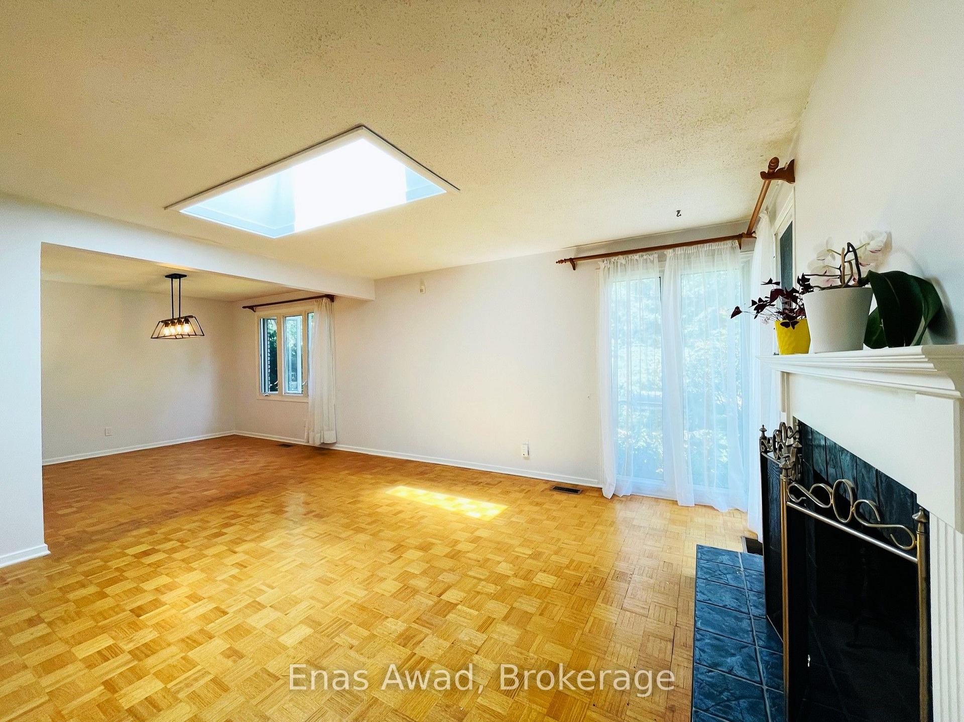 Photo 1 of 2026 Kings Grove Crescent, Ottawa, Beacon Hill North — HOMEH