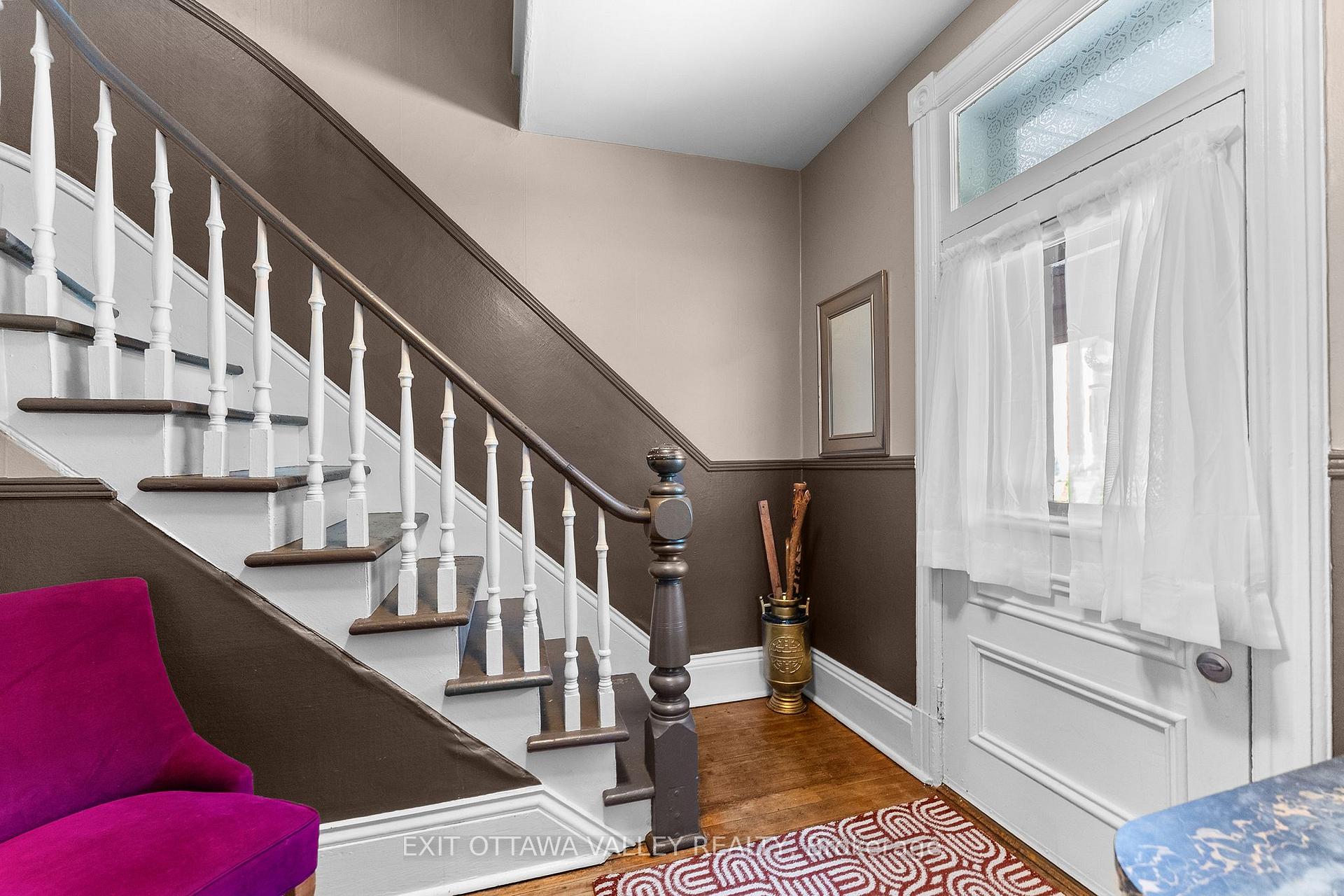 Photo 2 of 283 & 285 William Street, Pembroke, Pembroke — HOMEH