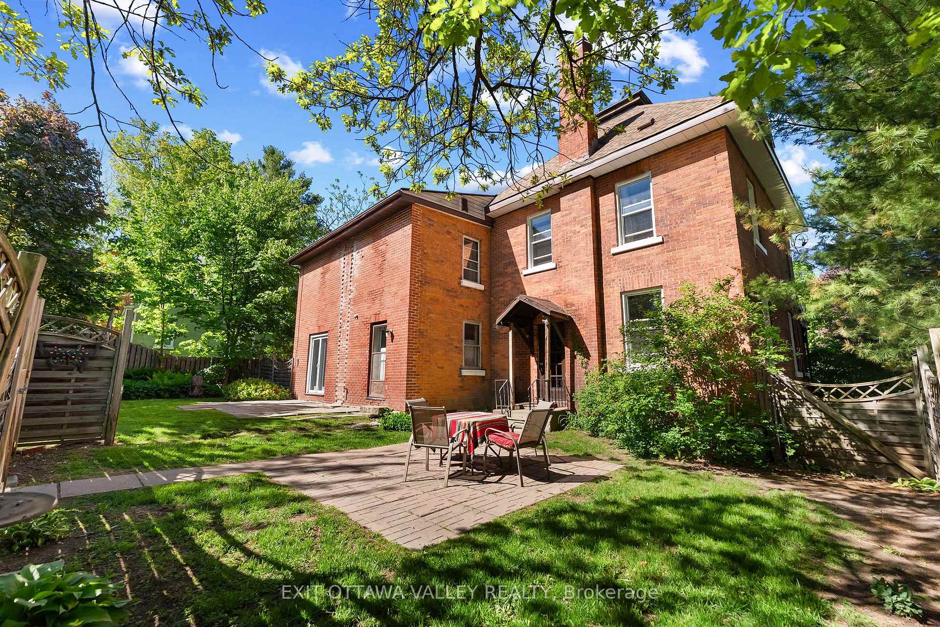 Photo 28 of 283 & 285 William Street, Pembroke, Pembroke — HOMEH