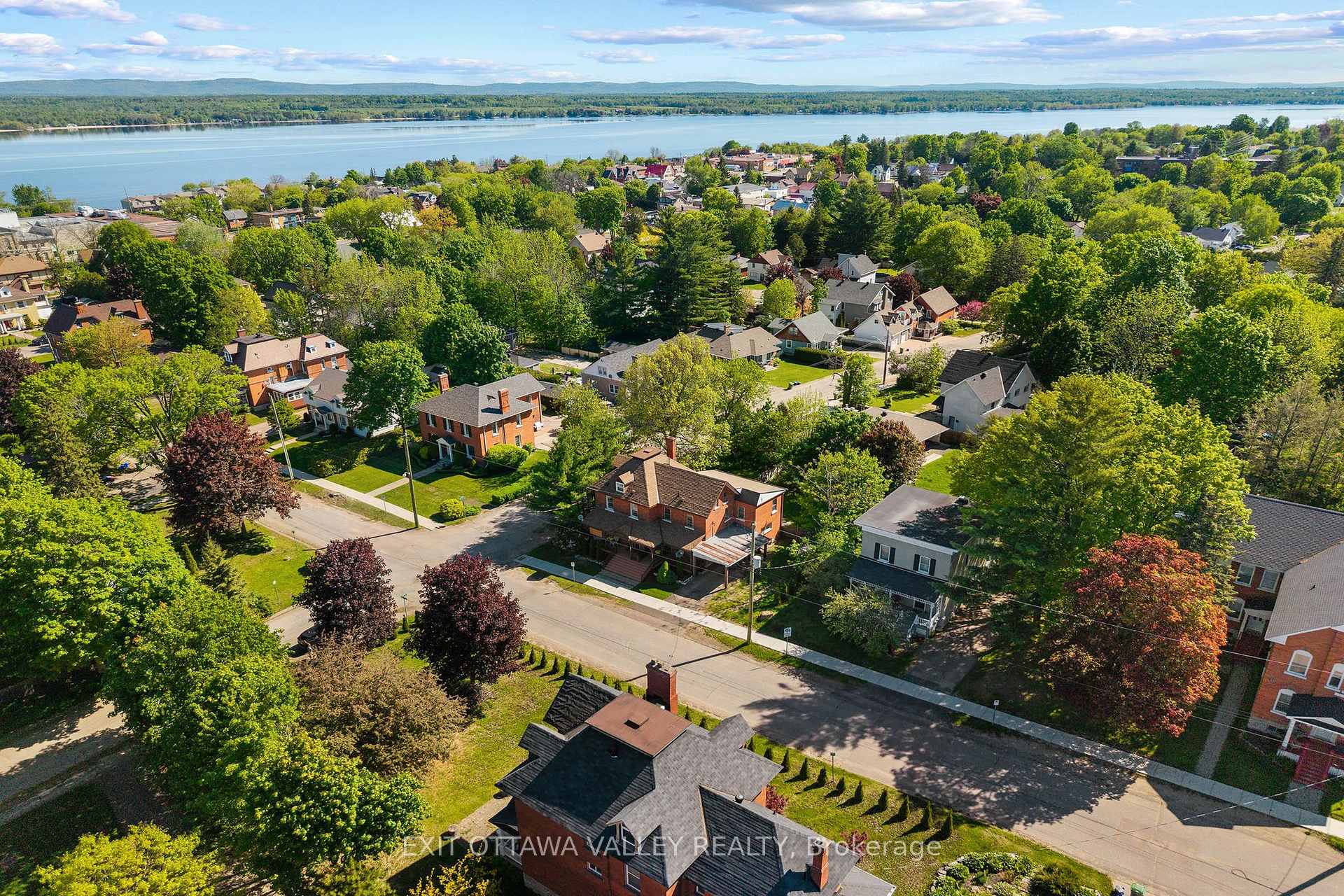 Photo 31 of 283 & 285 William Street, Pembroke, Pembroke — HOMEH