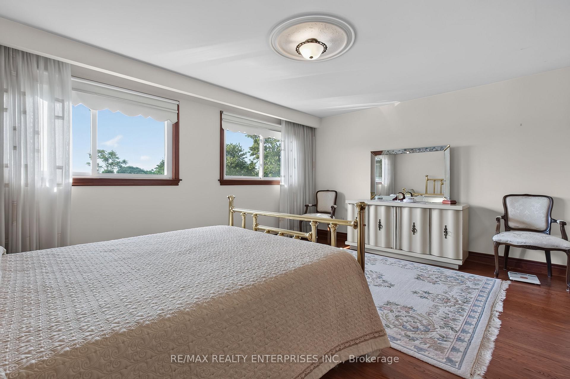 Photo 30 of 3 Slane Court, Etobicoke, West Humber-Clairville — HOMEH