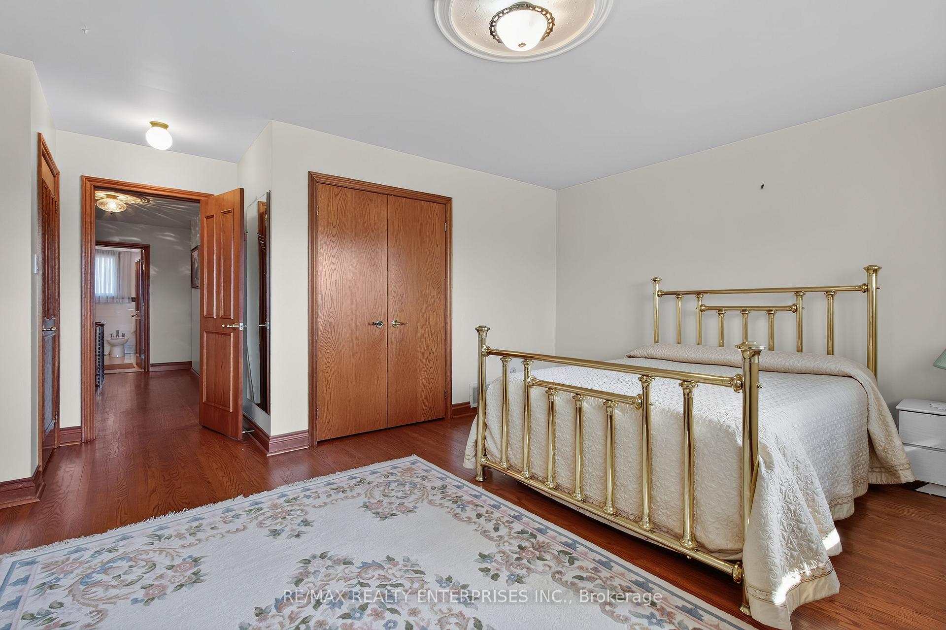 Photo 31 of 3 Slane Court, Etobicoke, West Humber-Clairville — HOMEH