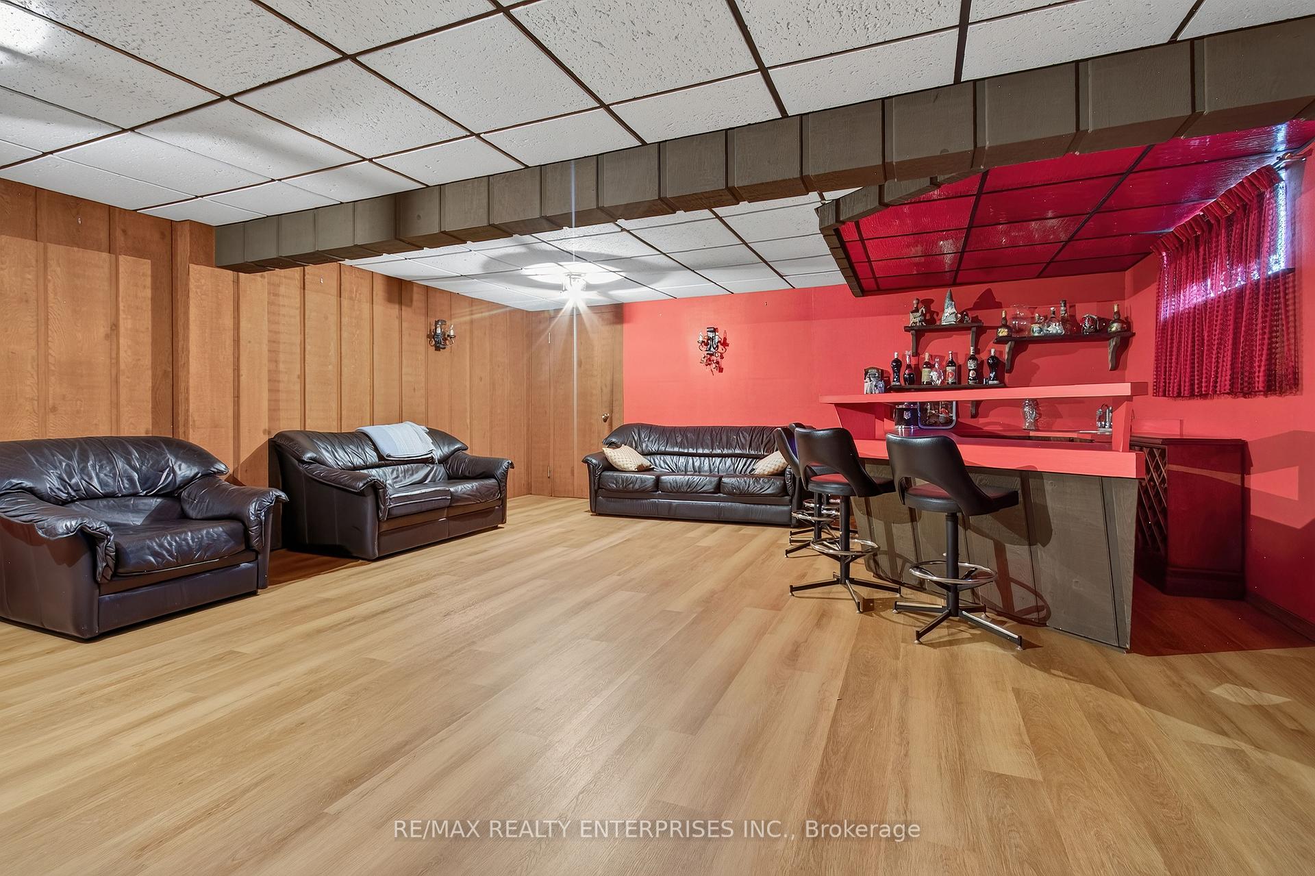 Photo 38 of 3 Slane Court, Etobicoke, West Humber-Clairville — HOMEH