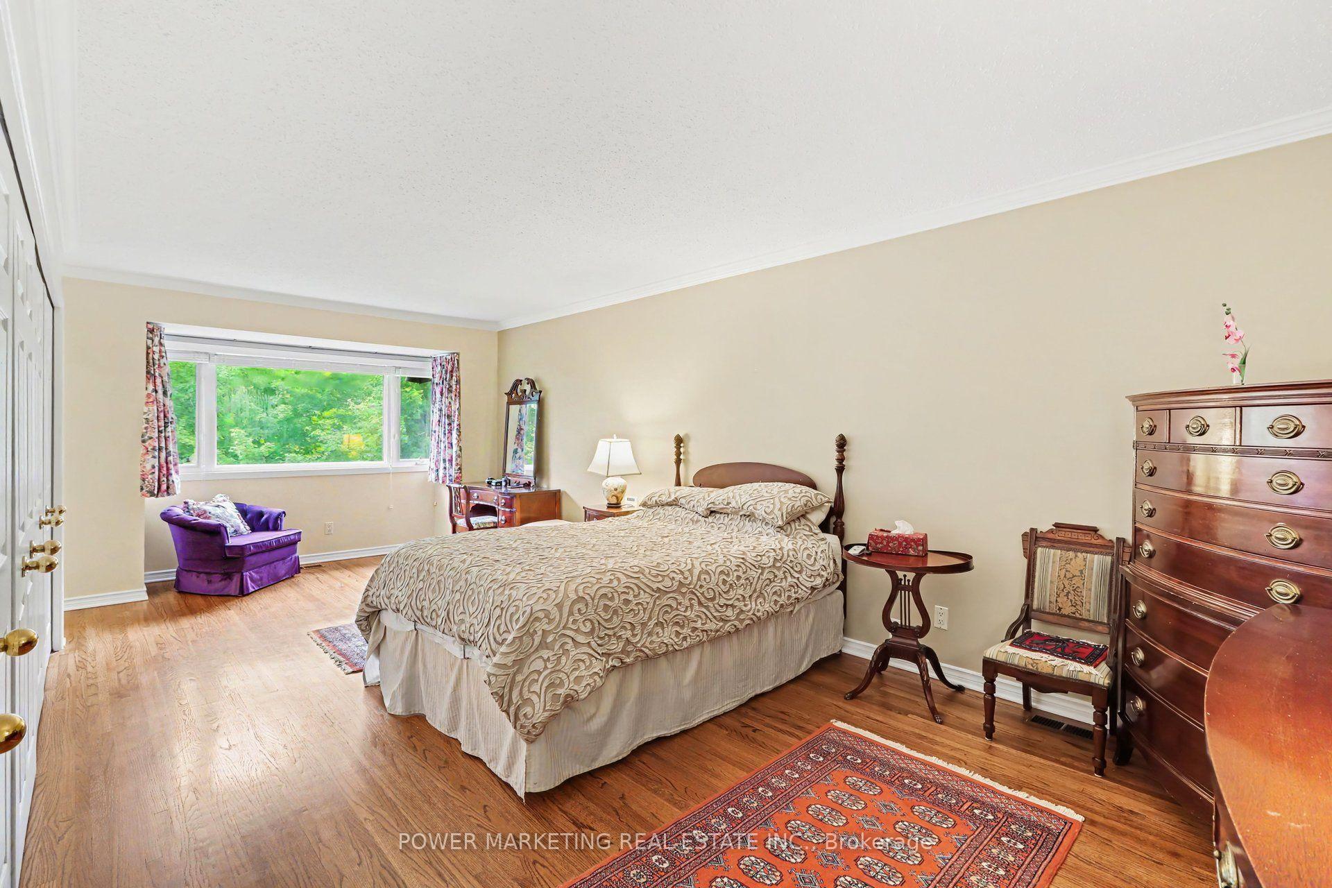 Photo 23 of 29 Okanagan Drive, Ottawa, Bruce Farm/Graham Park/Qualicum/Bellands — HOMEH