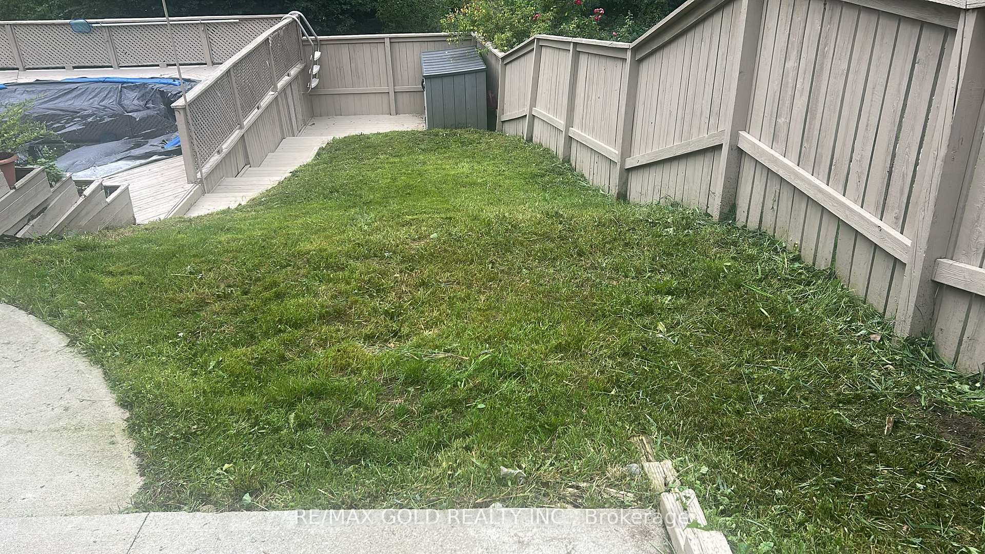 Photo 9 of 198 Coach Hill Drive, Kitchener, Country Hills East — HOMEH