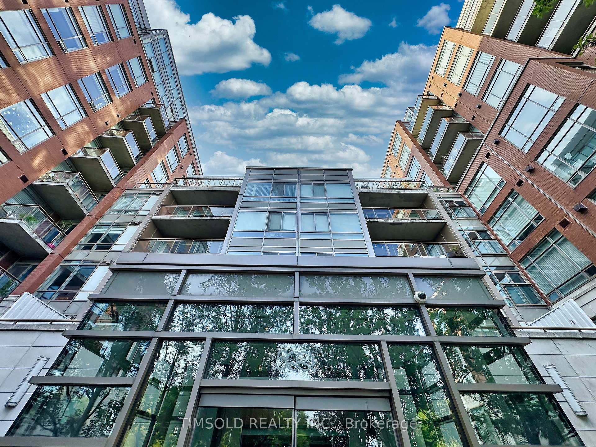 Photo 5 of Unit 708W, 500 Queens Quay W, Toronto, Waterfront Communities — HOMEH