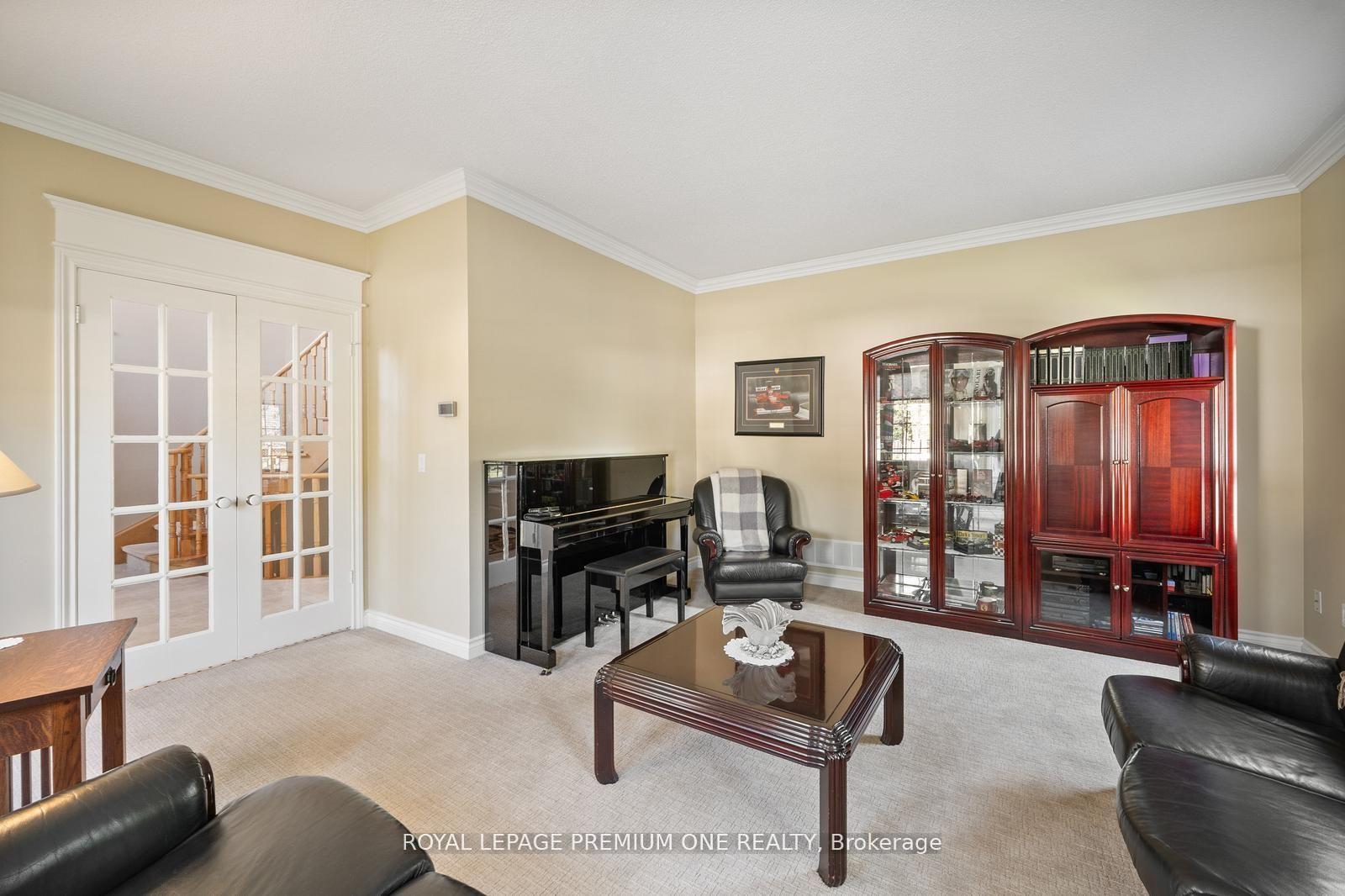 Photo 7 of 536 Village Parkway, Markham, Unionville — HOMEH