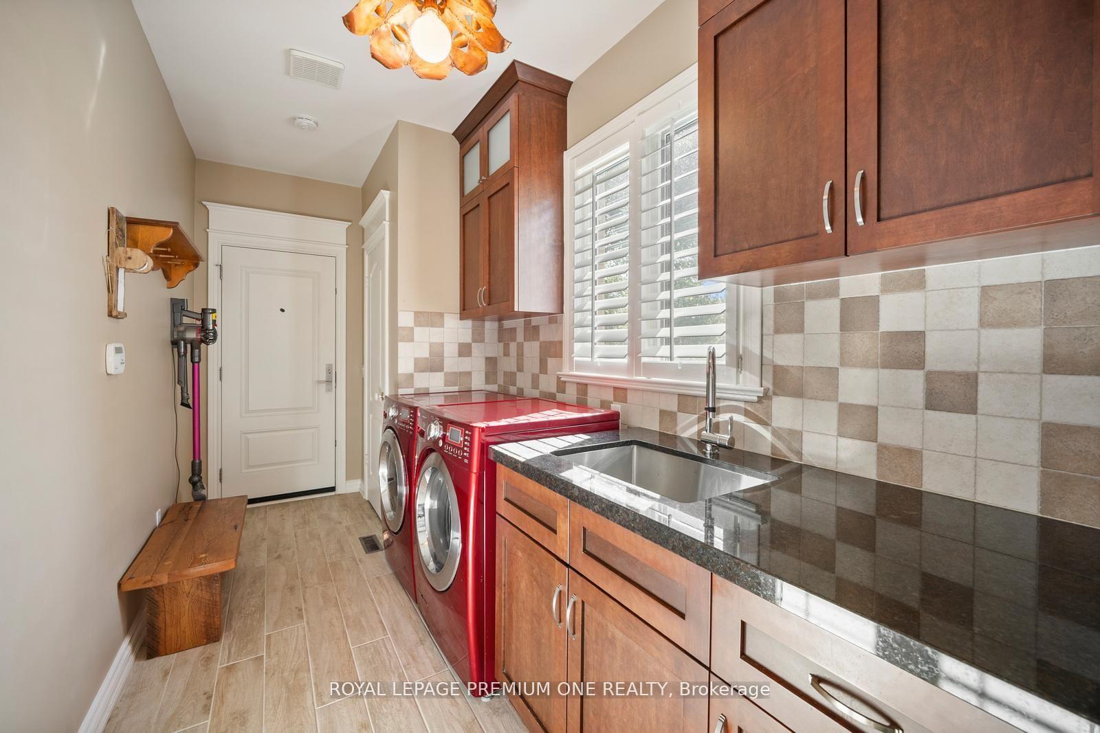 Photo 16 of 536 Village Parkway, Markham, Unionville — HOMEH