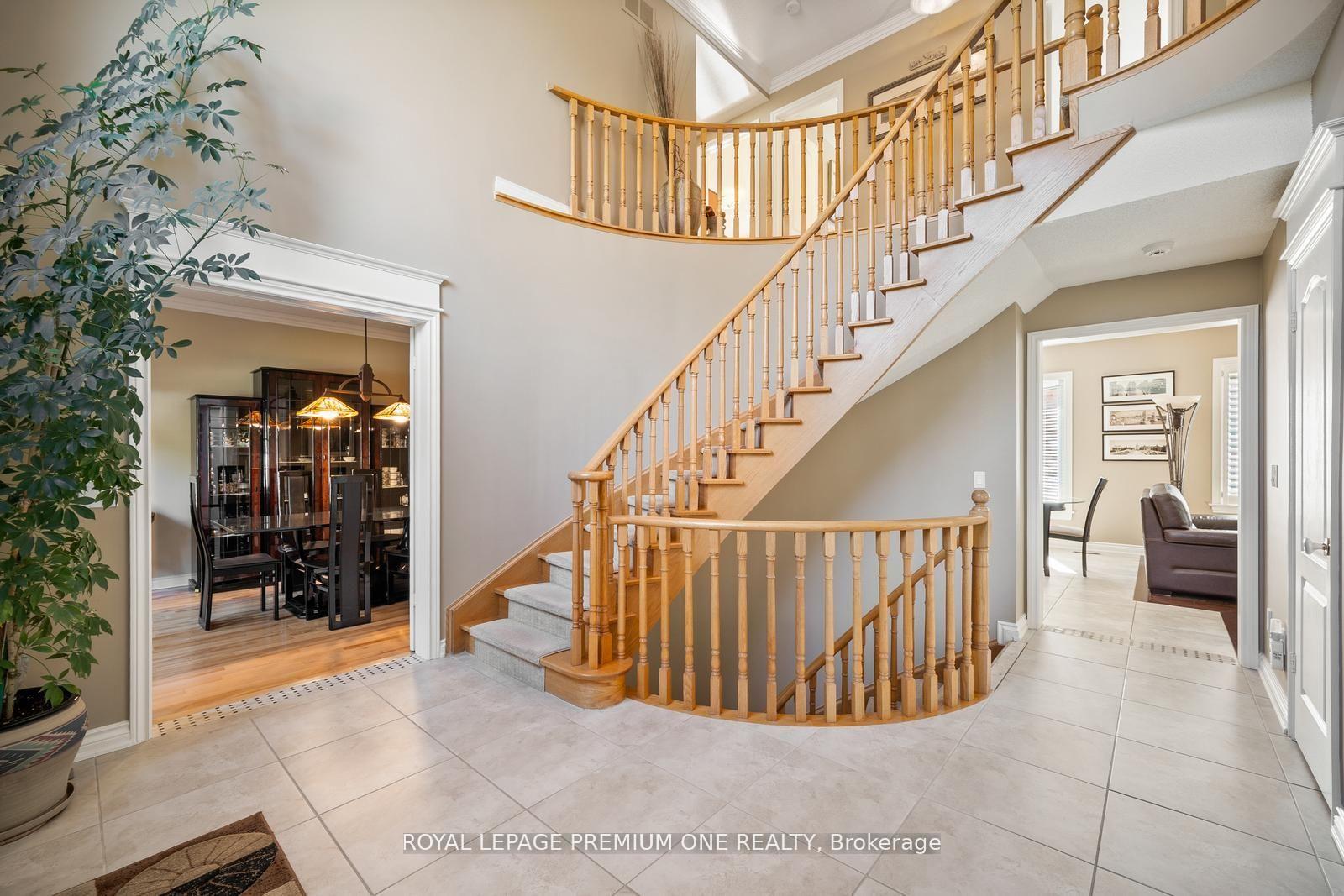 Photo 21 of 536 Village Parkway, Markham, Unionville — HOMEH