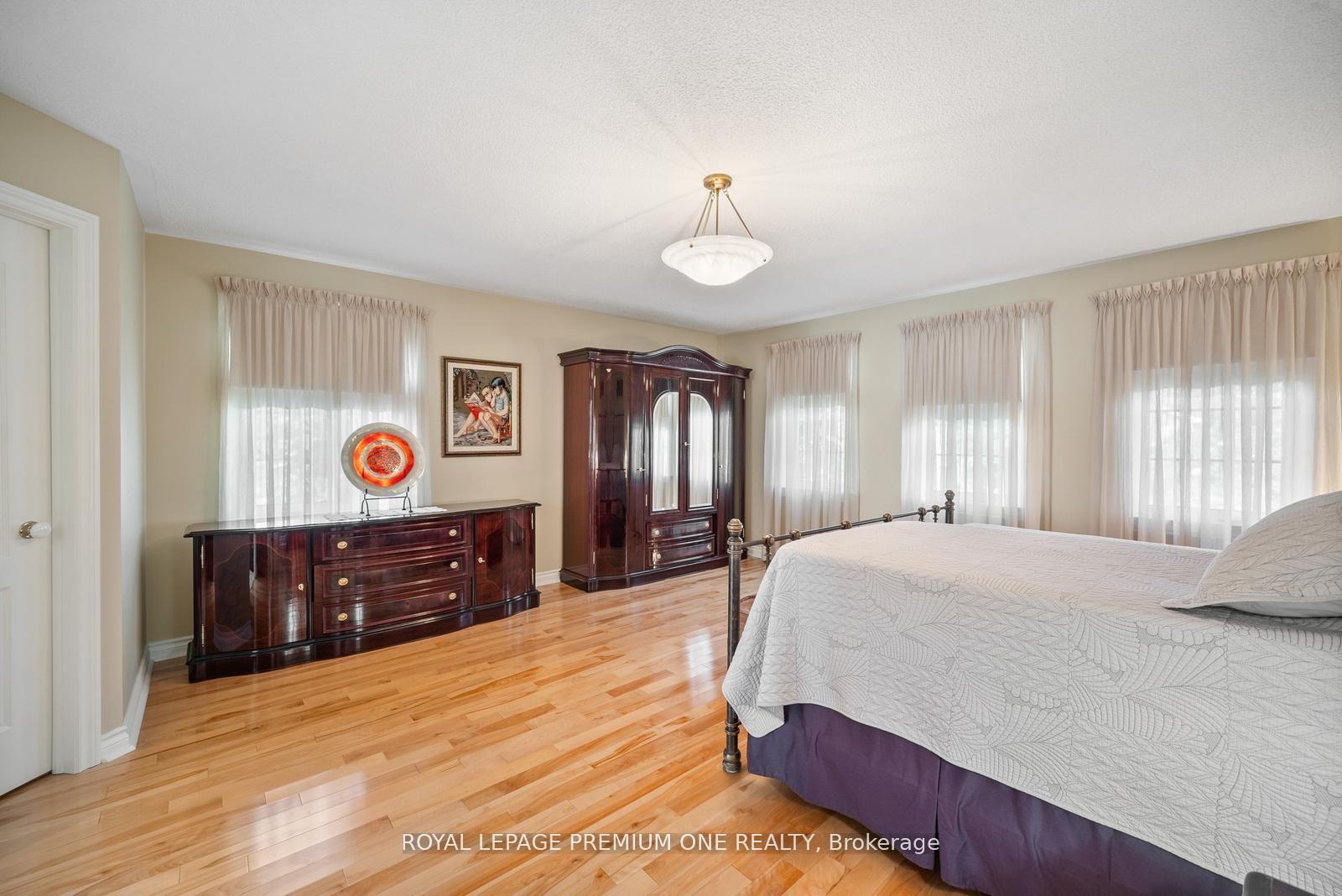 Photo 24 of 536 Village Parkway, Markham, Unionville — HOMEH