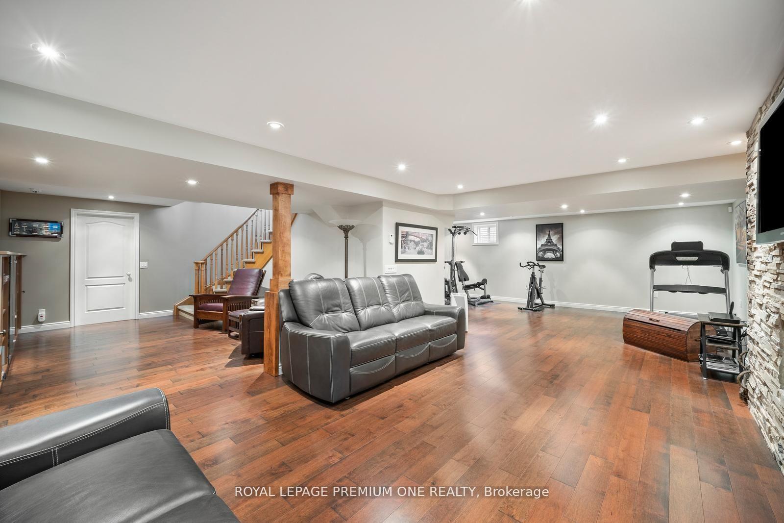 Photo 33 of 536 Village Parkway, Markham, Unionville — HOMEH