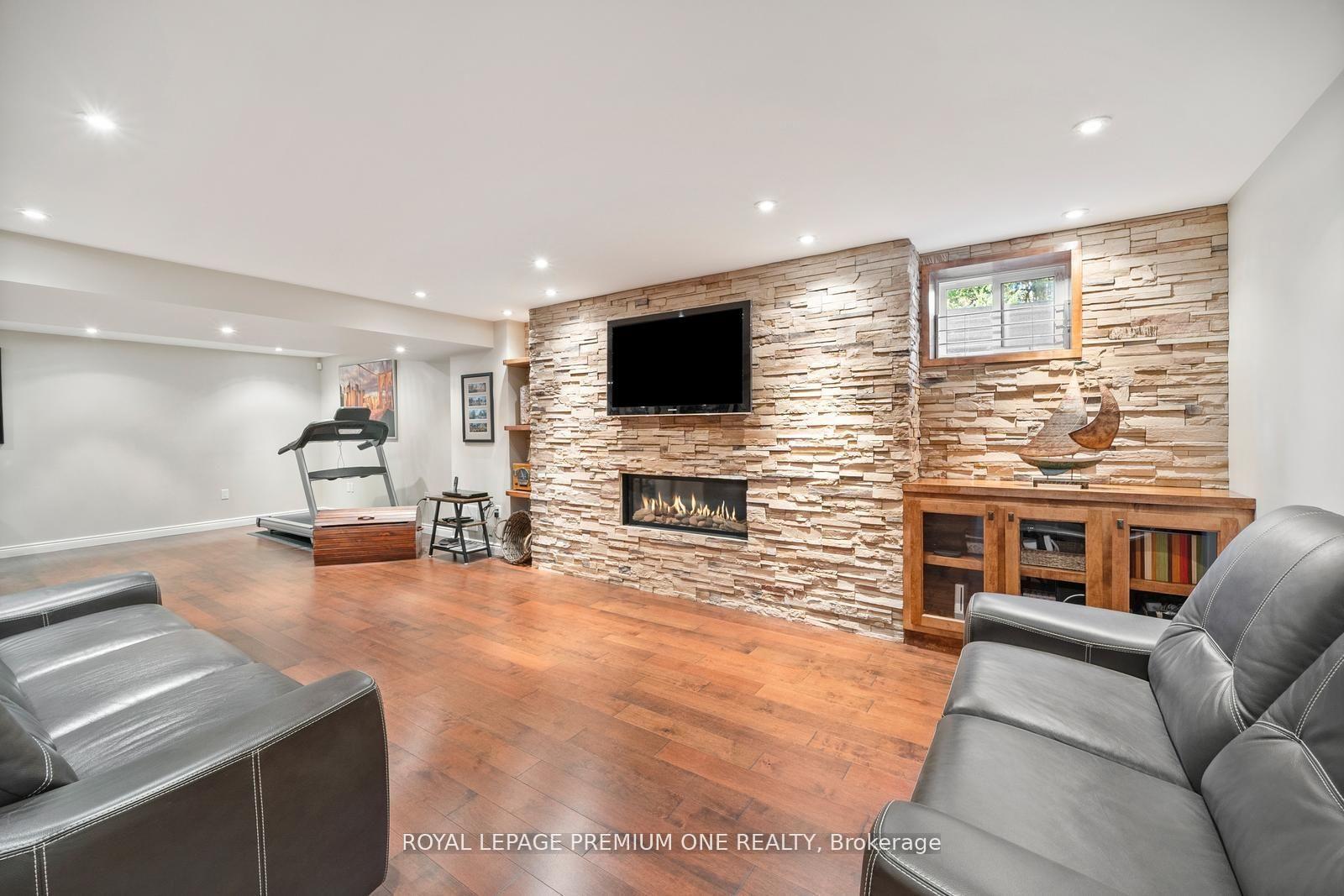 Photo 34 of 536 Village Parkway, Markham, Unionville — HOMEH