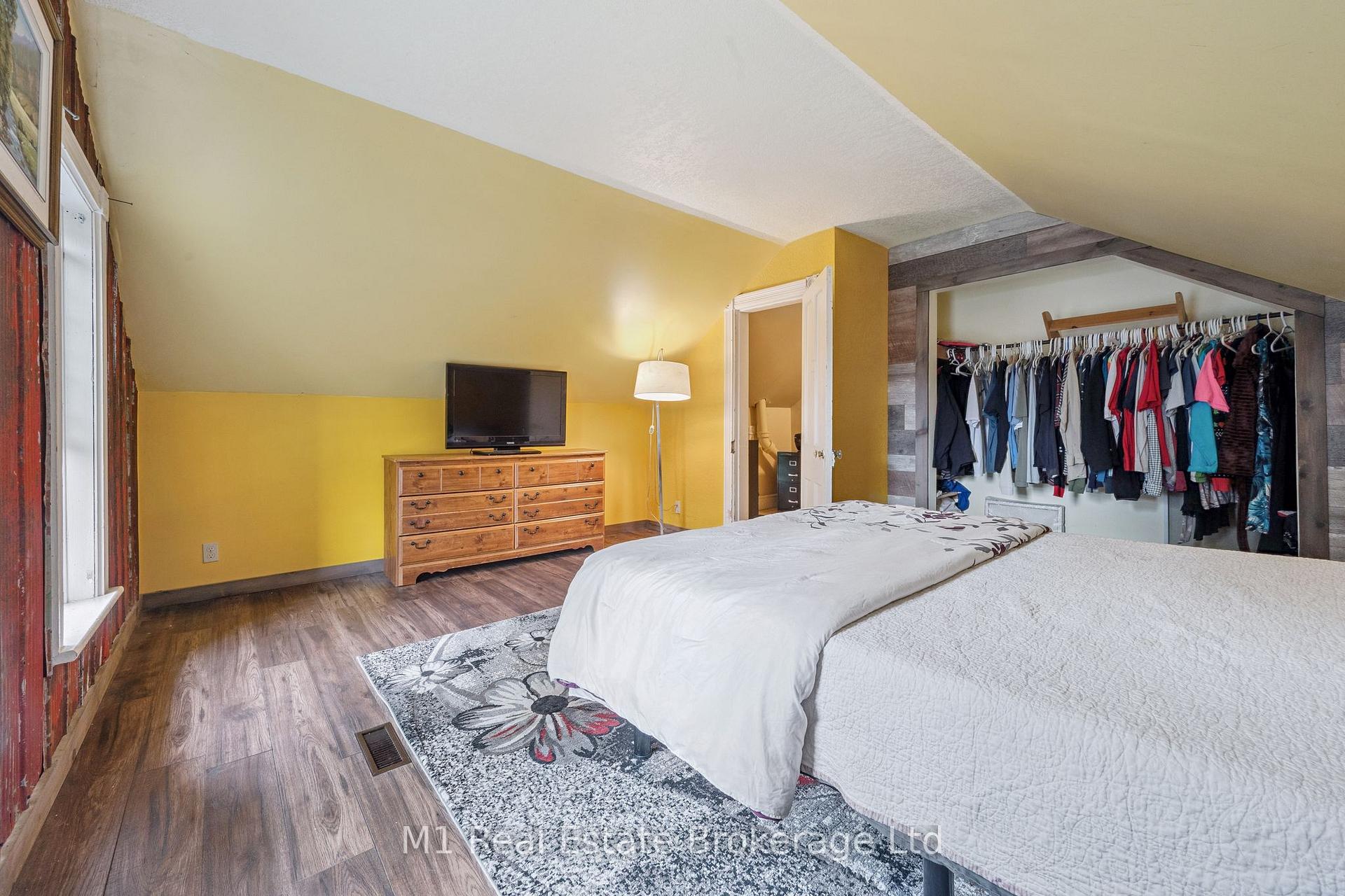 Photo 23 of 125 Elora Street S, Minto — HOMEH