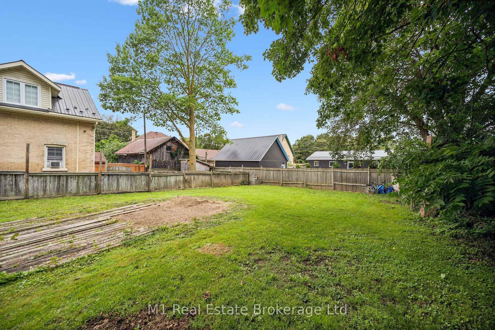 Photo 33 of 125 Elora Street S, Minto — HOMEH