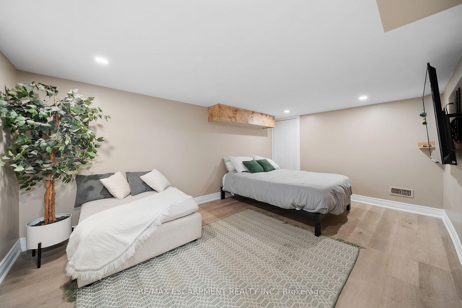 Photo 30 of 80 Sarah Street, Brant, Brantford Twp — HOMEH