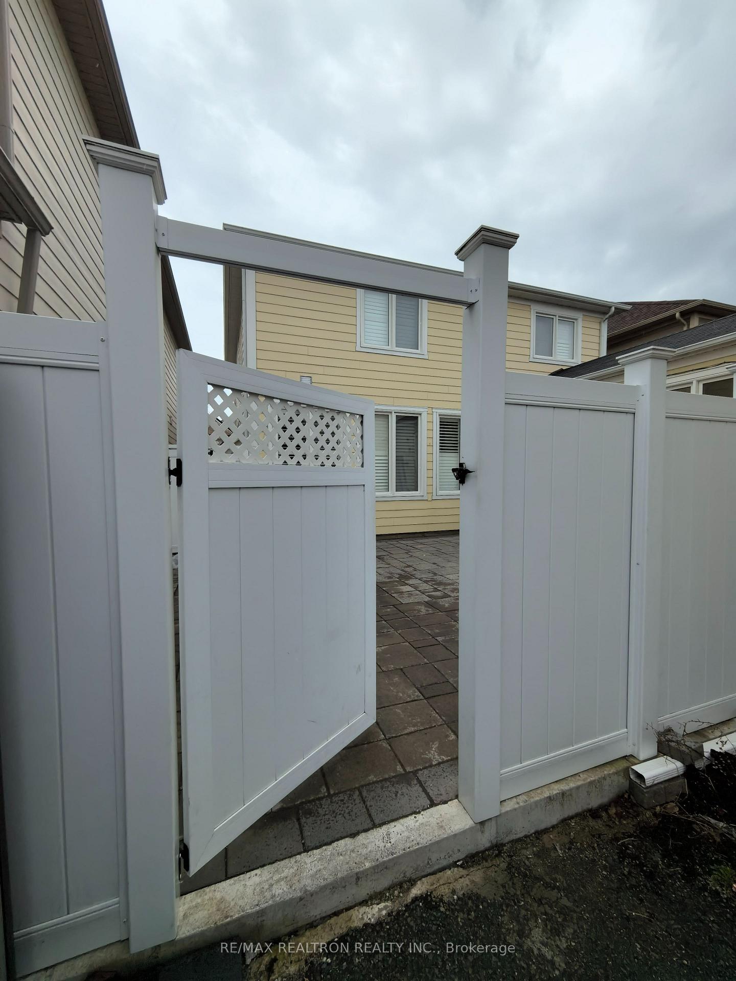 Photo 4 of Unit Bsmt, 29 Clayson Street, Markham, Cornell — HOMEH