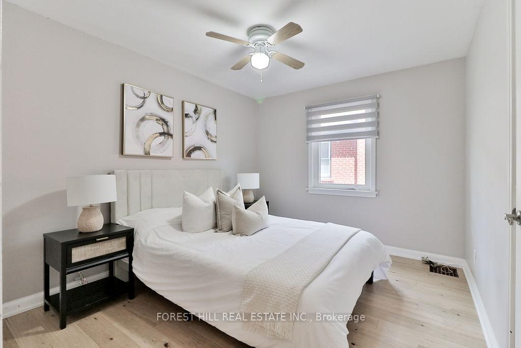 Photo 16 of 19 Silvercrest Avenue, Etobicoke, Alderwood — HOMEH