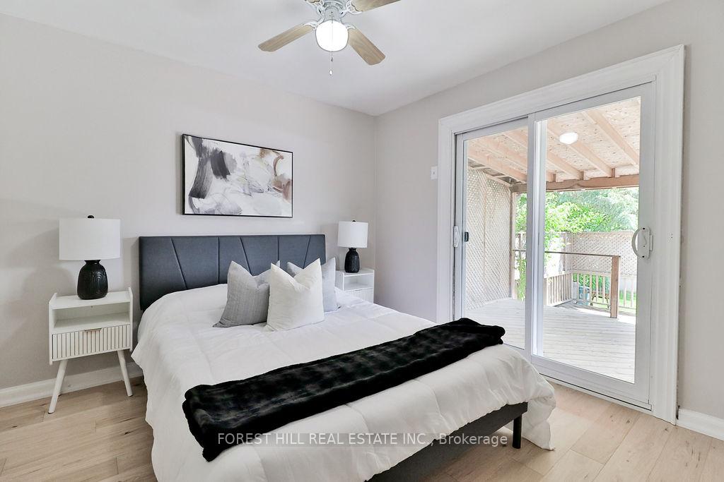 Photo 21 of 19 Silvercrest Avenue, Etobicoke, Alderwood — HOMEH
