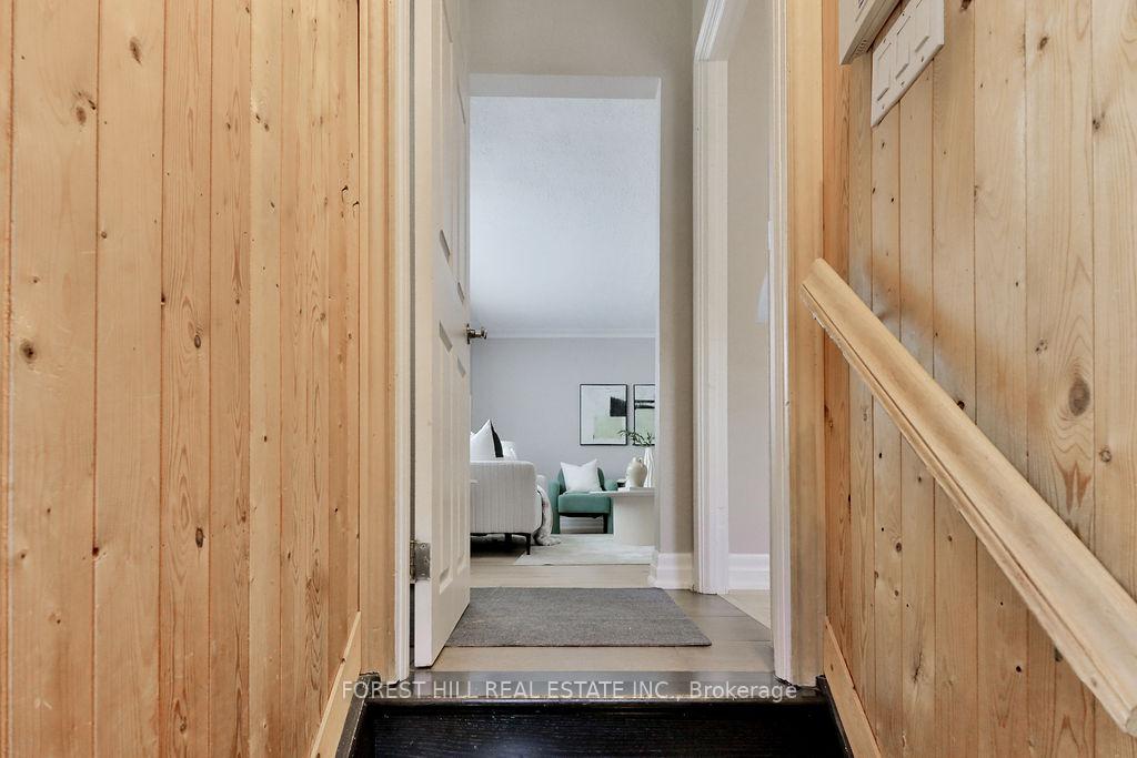 Photo 34 of 19 Silvercrest Avenue, Etobicoke, Alderwood — HOMEH