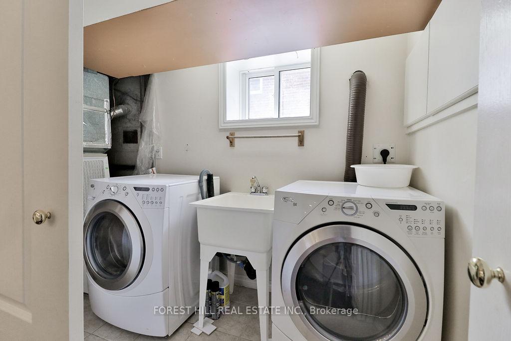 Photo 37 of 19 Silvercrest Avenue, Etobicoke, Alderwood — HOMEH