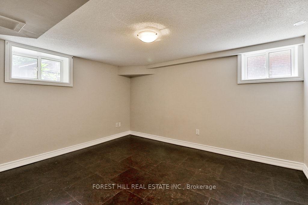 Photo 42 of 19 Silvercrest Avenue, Etobicoke, Alderwood — HOMEH