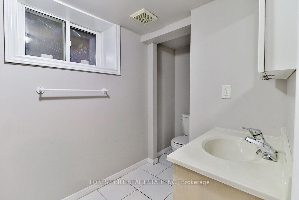Photo 43 of 19 Silvercrest Avenue, Etobicoke, Alderwood — HOMEH
