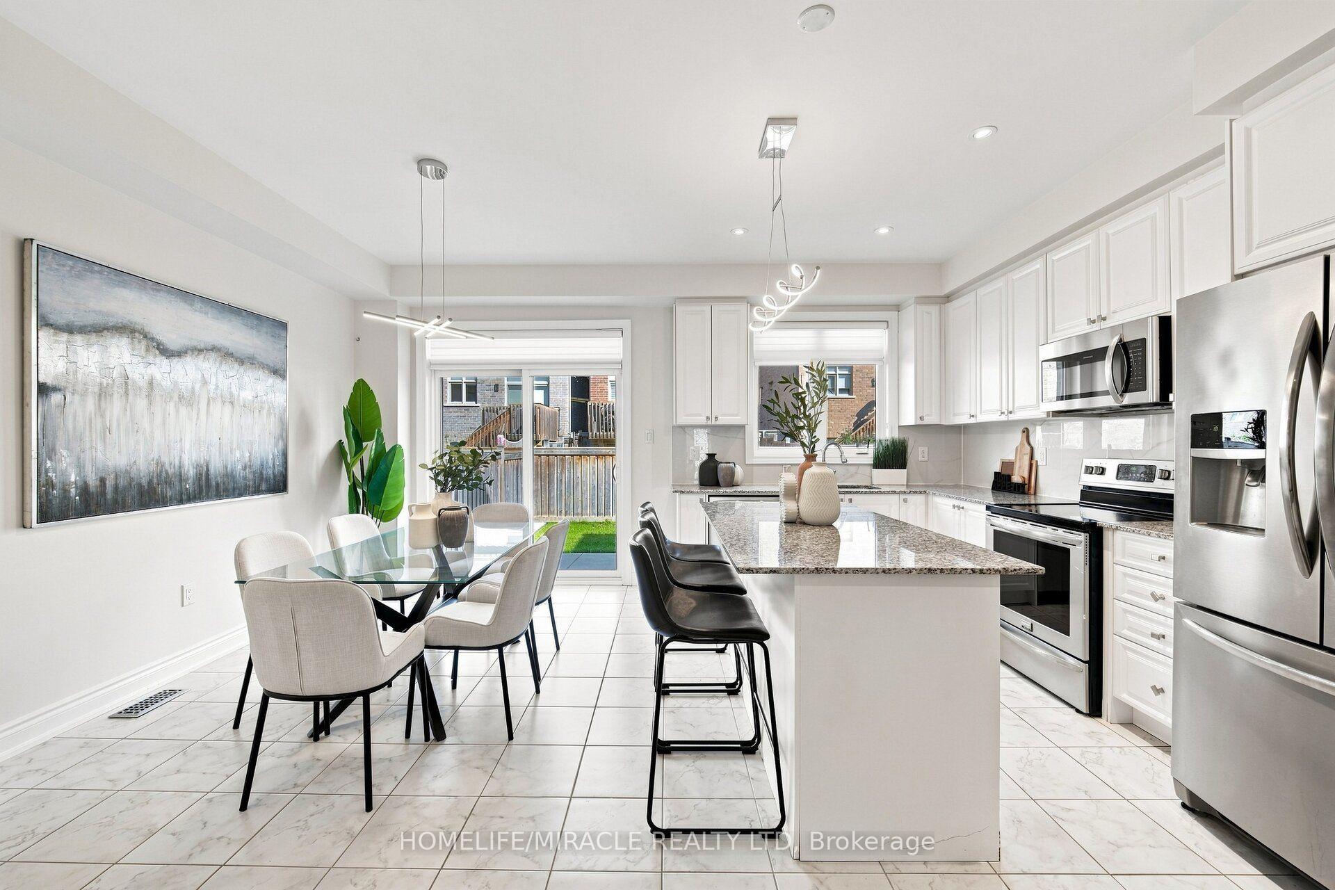 Photo 5 of 14 Zenith Avenue, Vaughan, Kleinburg — HOMEH