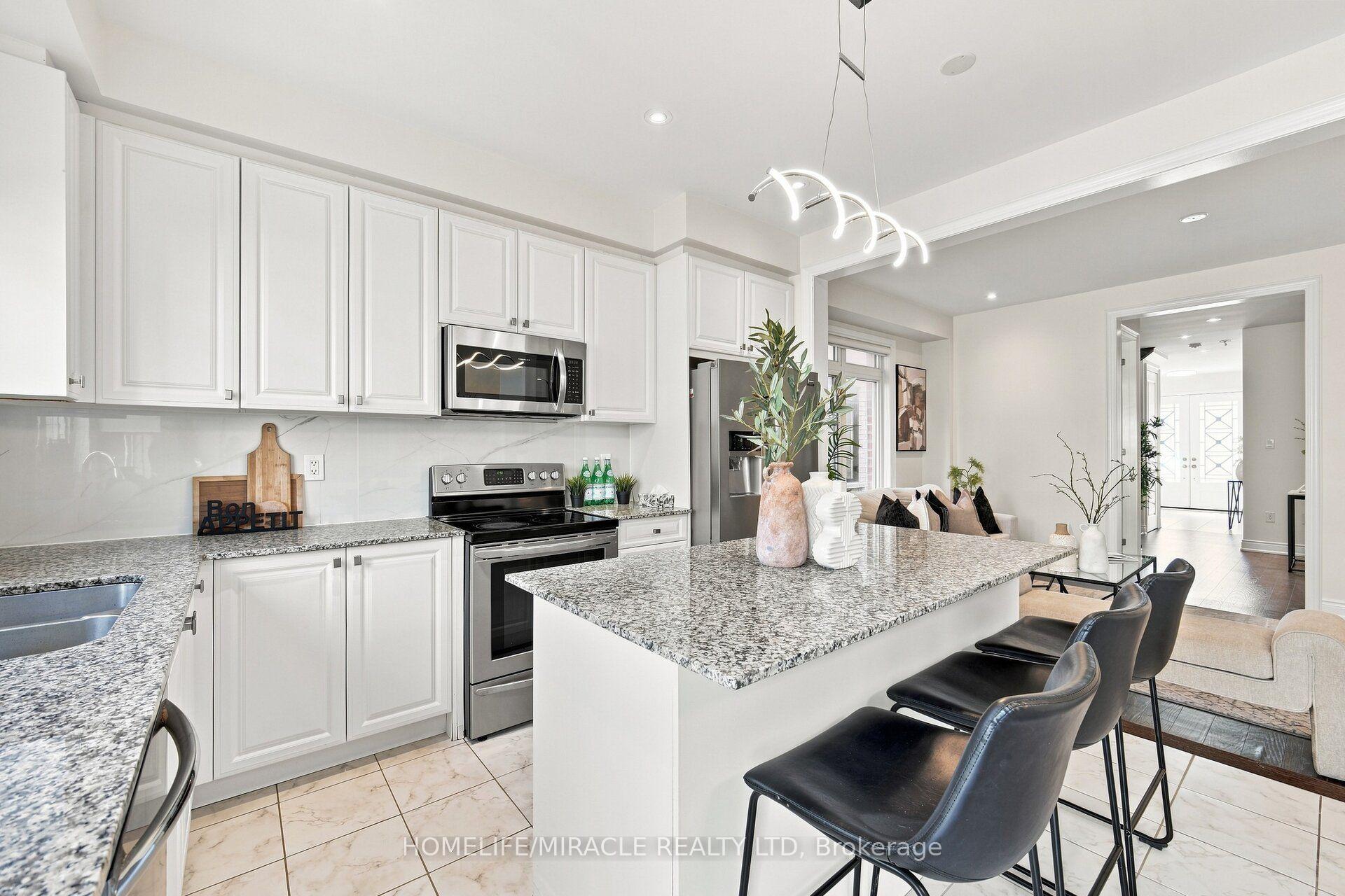 Photo 6 of 14 Zenith Avenue, Vaughan, Kleinburg — HOMEH