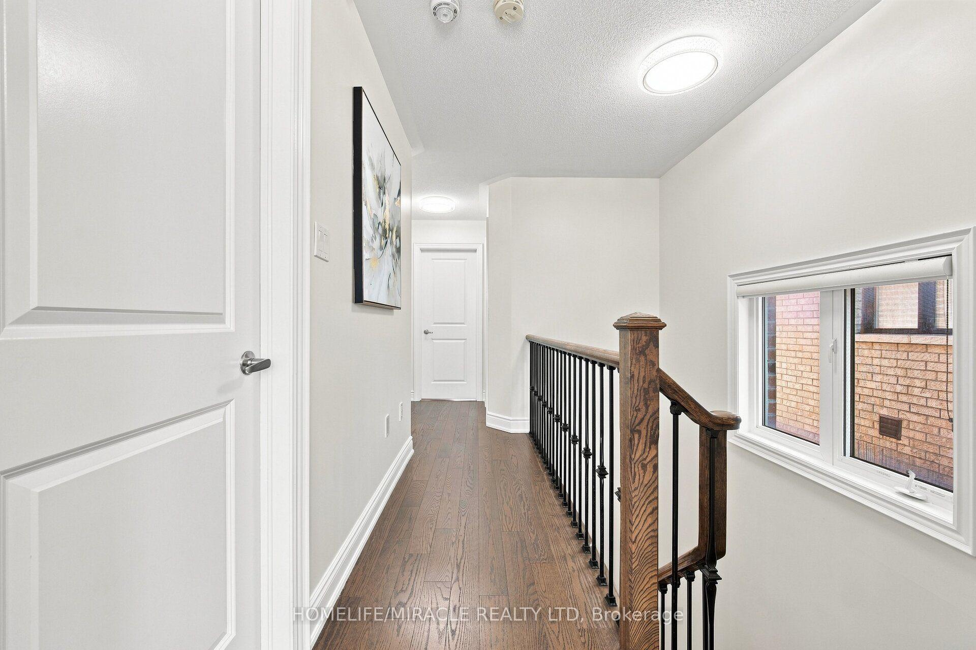 Photo 16 of 14 Zenith Avenue, Vaughan, Kleinburg — HOMEH