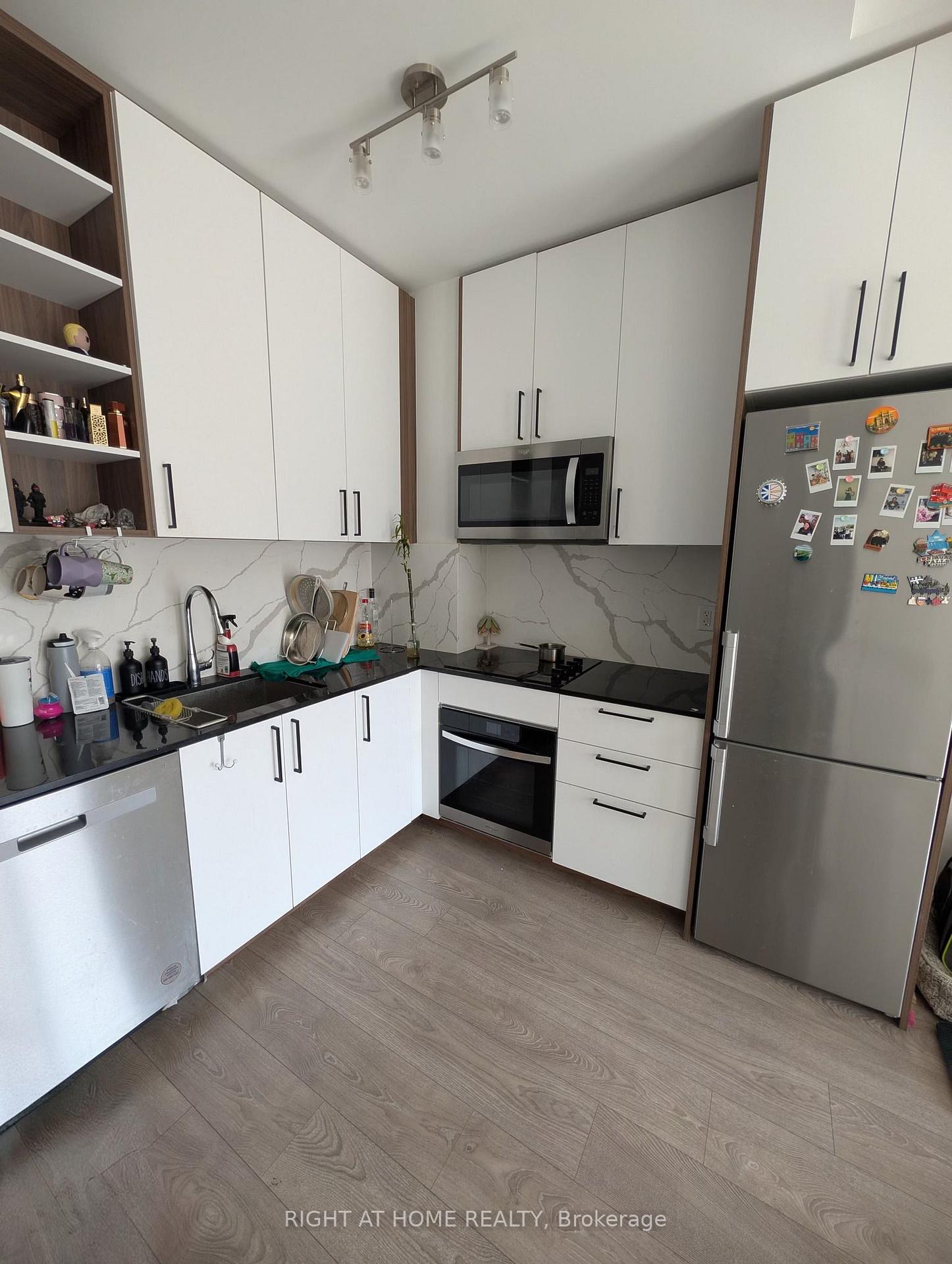 Photo 4 of Unit LPH15, 543 Richmond Street, Toronto, Waterfront Communities — HOMEH