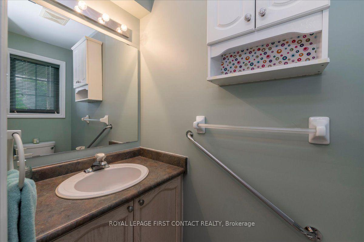 Photo 5 of 28 Pass Court, Barrie, Ardagh — HOMEH