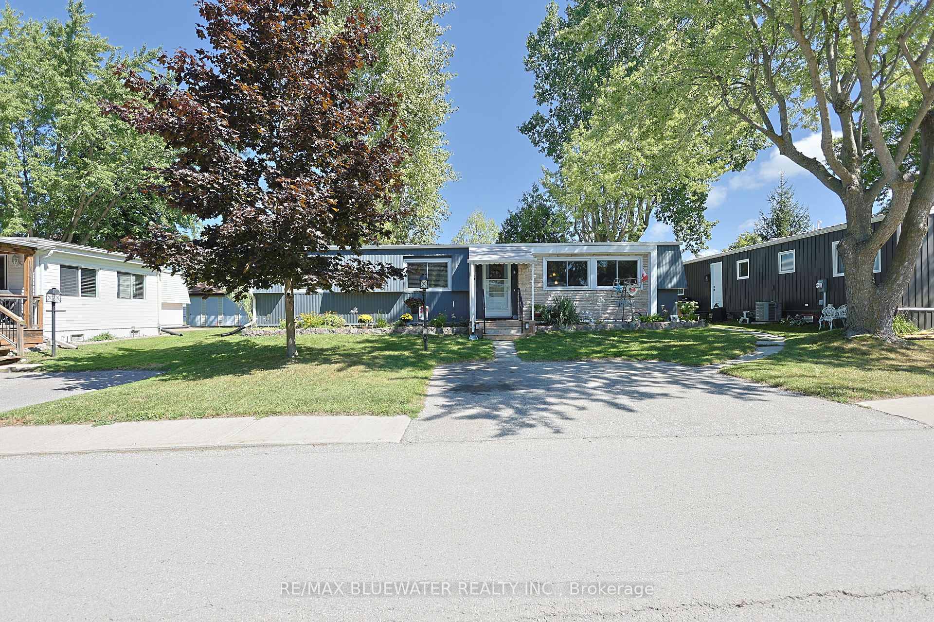 Photo 6 of 95 Shannon Boulevard, South Huron, Stephen — HOMEH