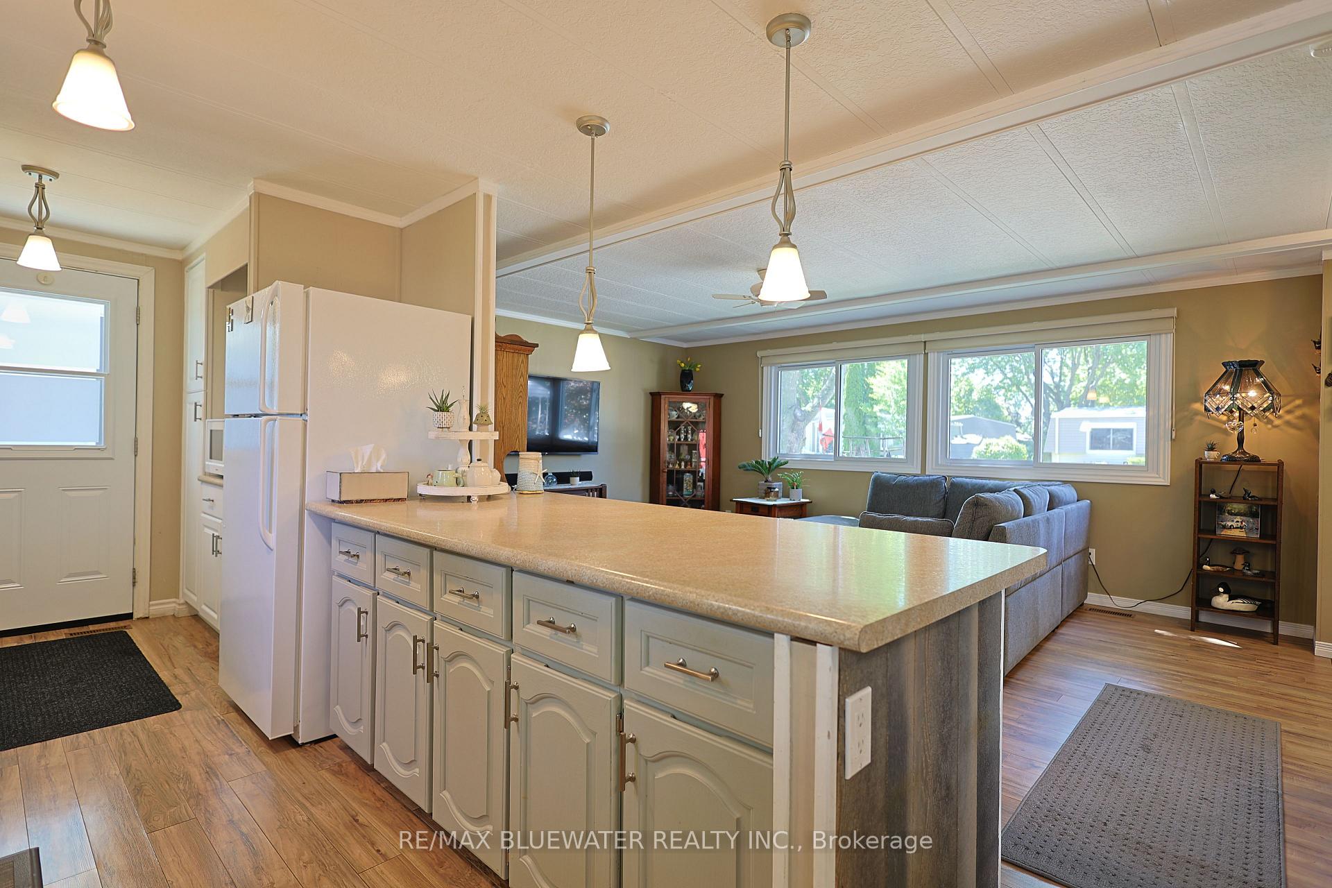Photo 20 of 95 Shannon Boulevard, South Huron, Stephen — HOMEH