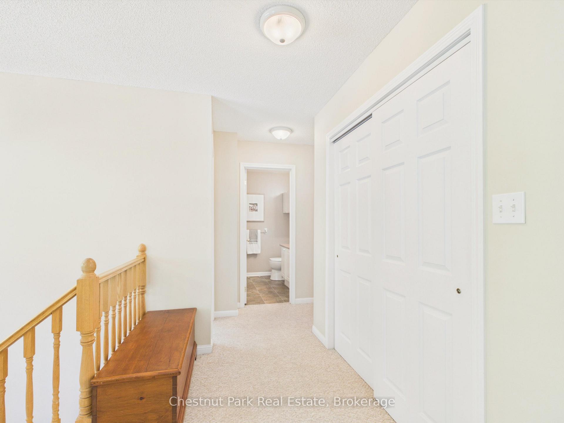 Photo 6 of 525 Lorne Street, Gravenhurst, Muskoka (S) — HOMEH