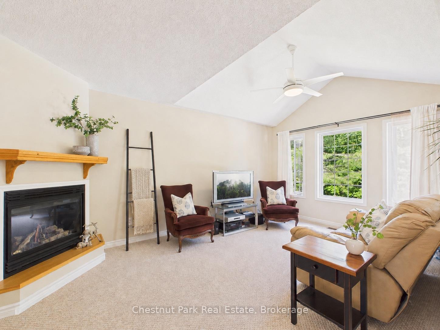 Photo 8 of 525 Lorne Street, Gravenhurst, Muskoka (S) — HOMEH