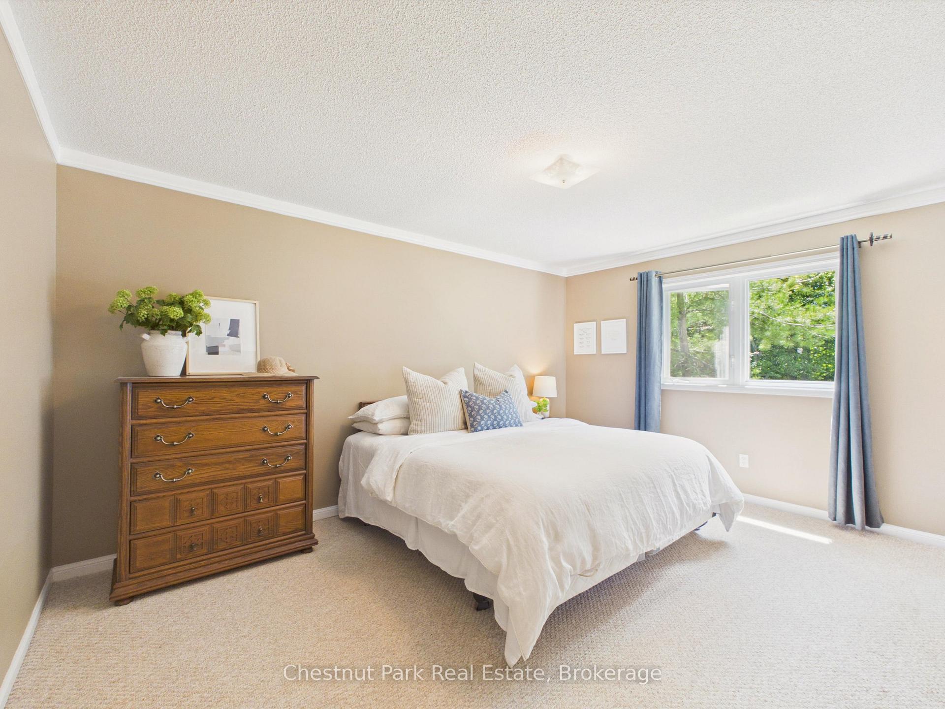 Photo 12 of 525 Lorne Street, Gravenhurst, Muskoka (S) — HOMEH