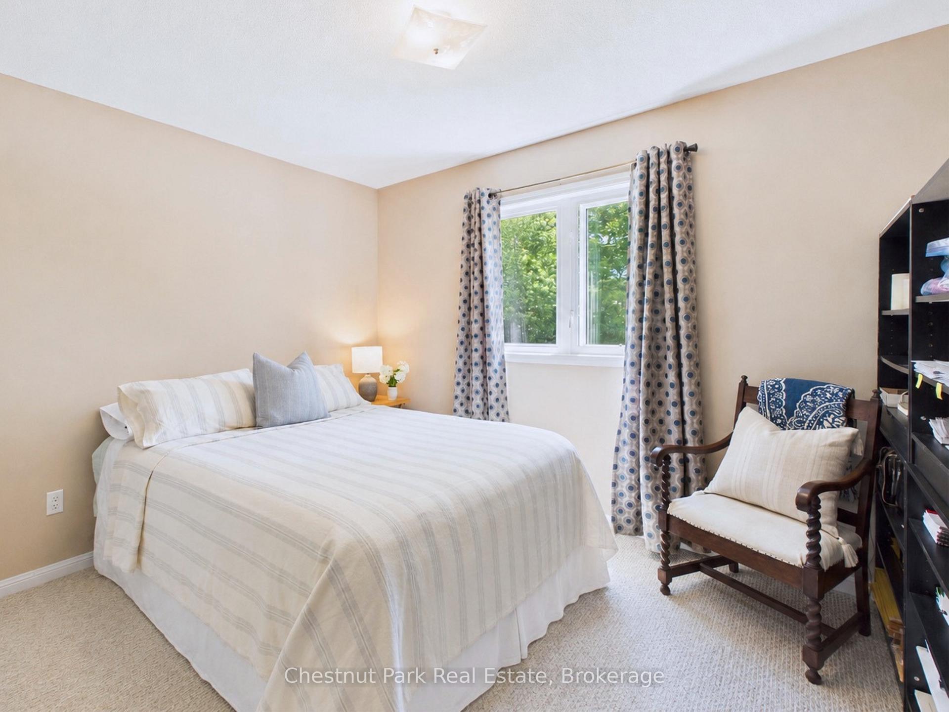 Photo 15 of 525 Lorne Street, Gravenhurst, Muskoka (S) — HOMEH