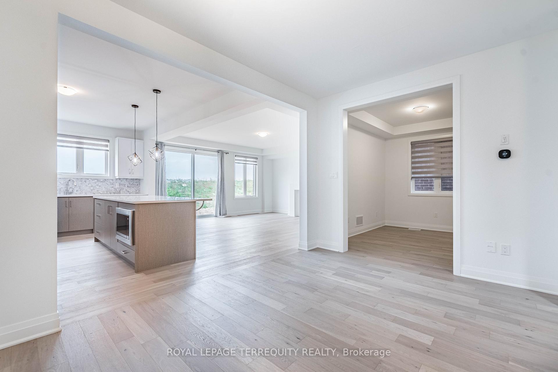 Photo 4 of Unit Upper, 150 Forestwalk Street, Kitchener, Huron Park — HOMEH