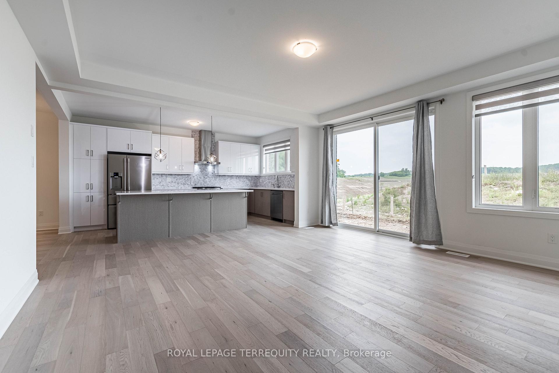 Photo 7 of Unit Upper, 150 Forestwalk Street, Kitchener, Huron Park — HOMEH