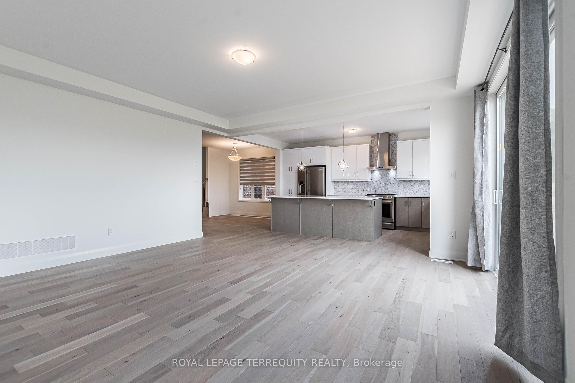 Photo 8 of Unit Upper, 150 Forestwalk Street, Kitchener, Huron Park — HOMEH