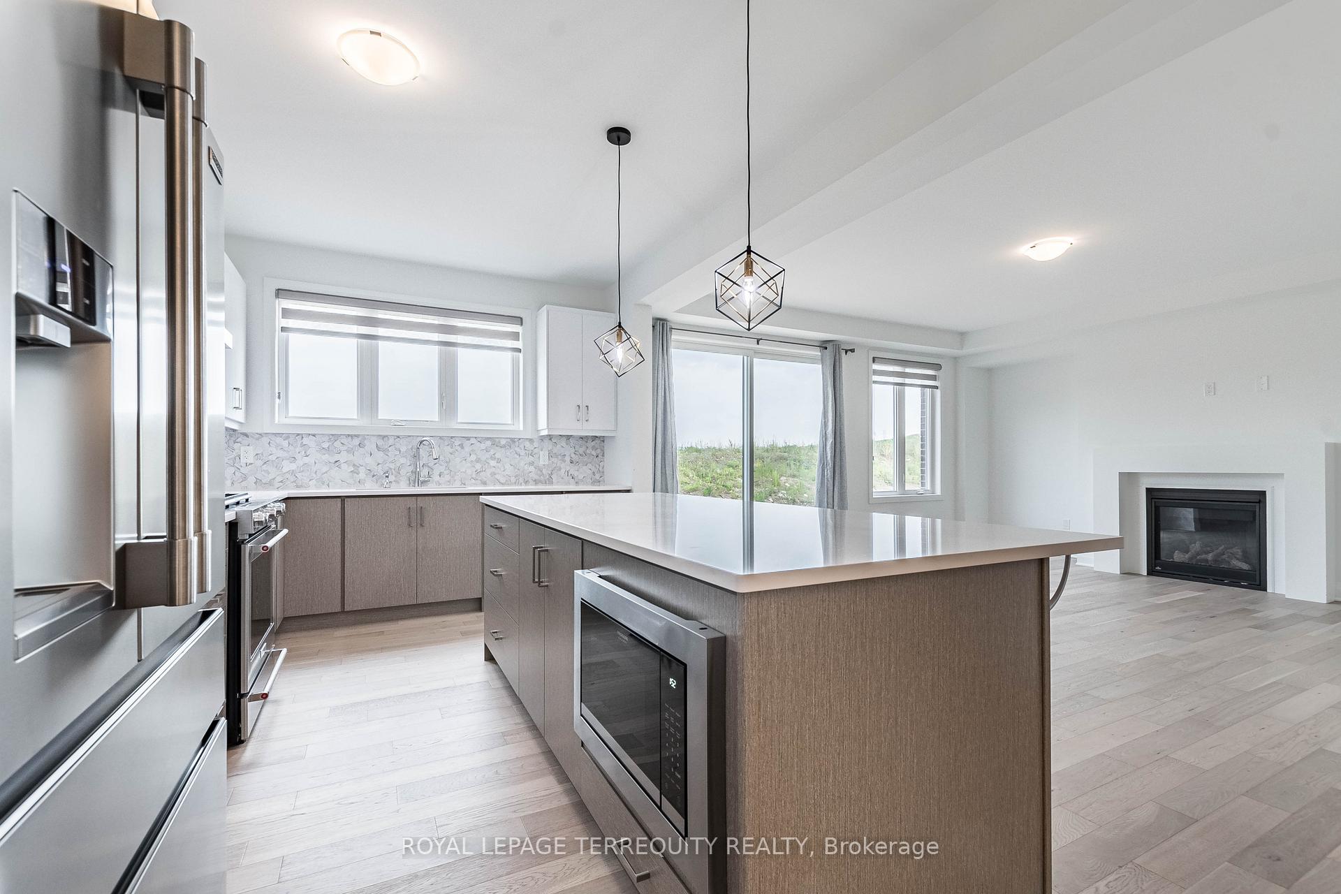 Photo 12 of Unit Upper, 150 Forestwalk Street, Kitchener, Huron Park — HOMEH