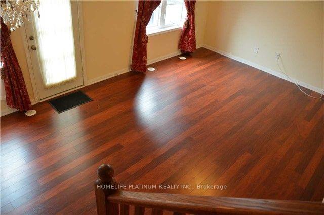 Photo 5 of 90 Baycliffe Crescent, Brampton, Northwest Brampton — HOMEH