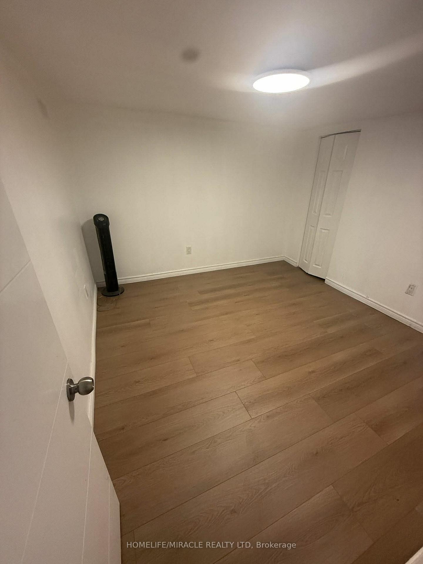 Photo of Unit 4, 595 Dundas Street N