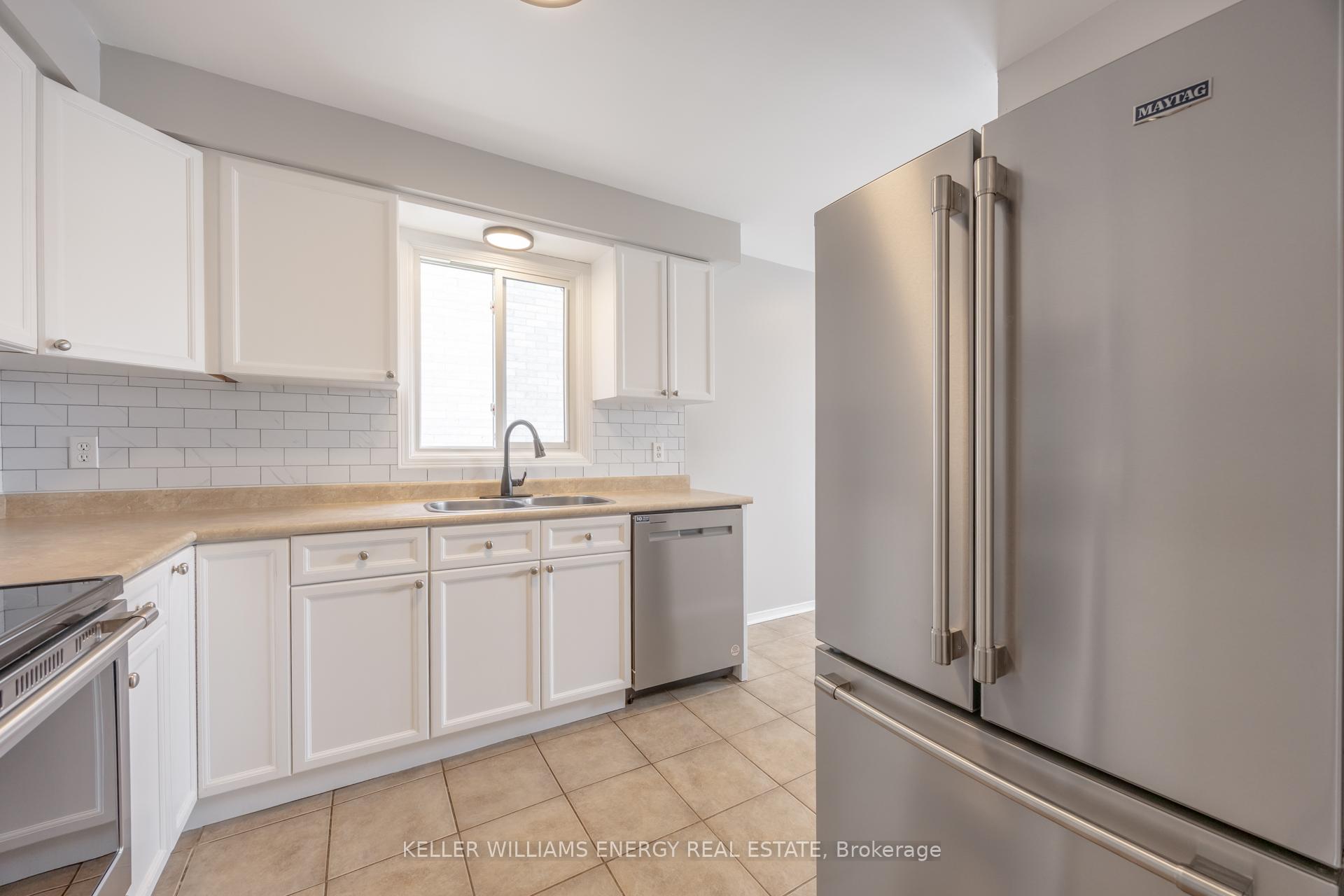 Photo 6 of 74 Trudeau Drive, Clarington, Bowmanville — HOMEH
