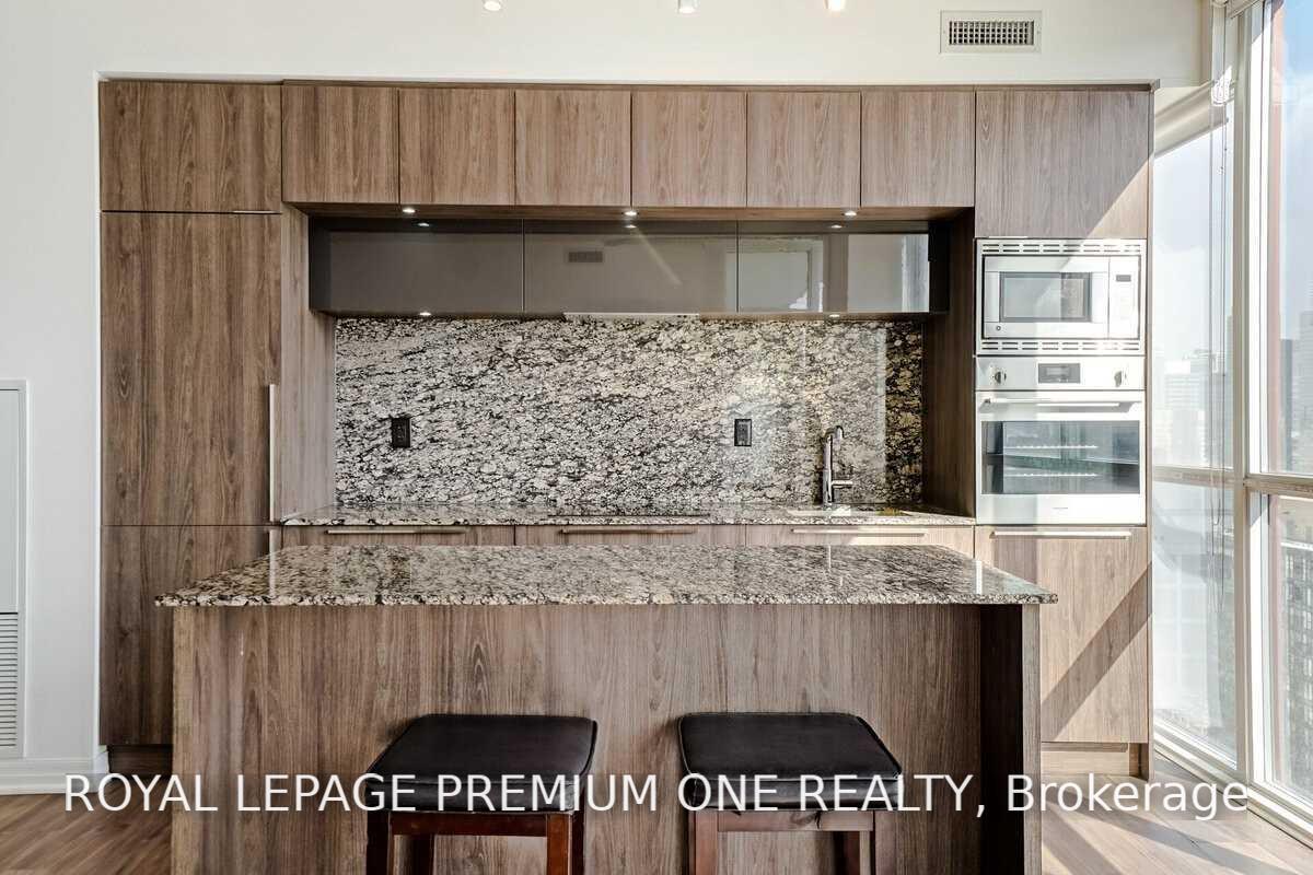 Photo 8 of Unit 2406, 88 Blue Jays Way, Toronto, Waterfront Communities — HOMEH