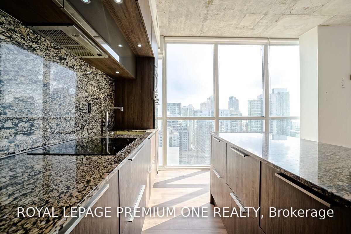 Photo 11 of Unit 2406, 88 Blue Jays Way, Toronto, Waterfront Communities — HOMEH