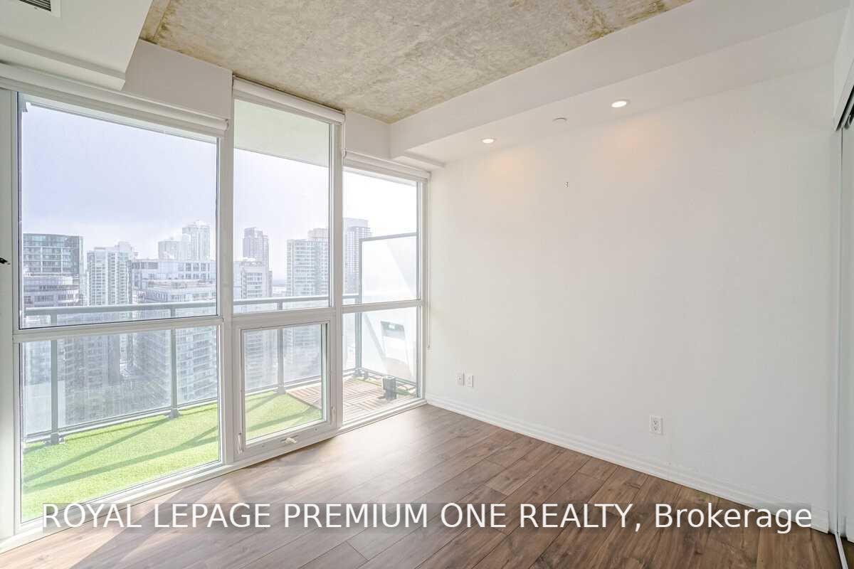 Photo 13 of Unit 2406, 88 Blue Jays Way, Toronto, Waterfront Communities — HOMEH
